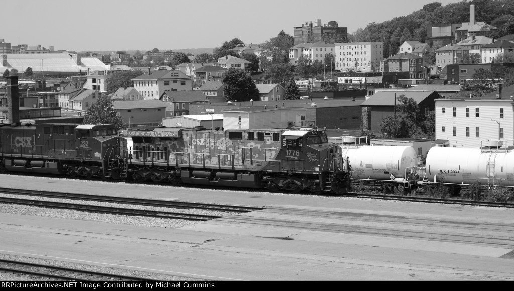 CSX 1776 in Black & White